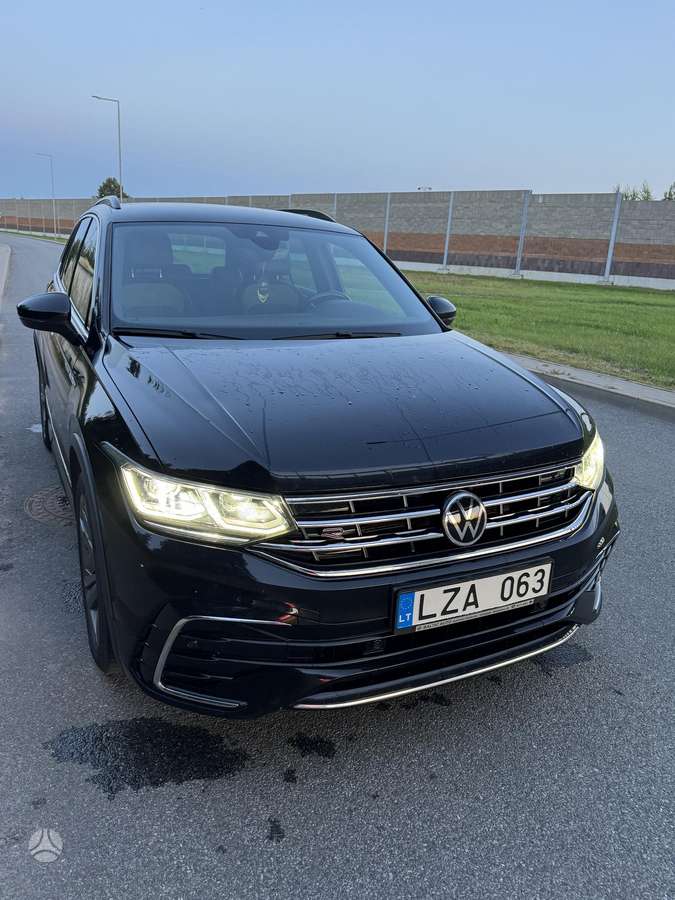 Volkswagen Tiguan - 2