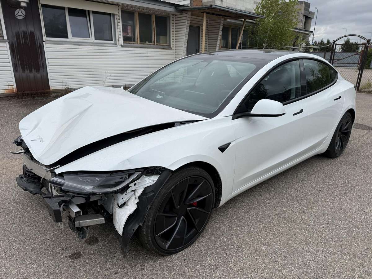 Tesla Model 3, 82 кВт·ч, Седан