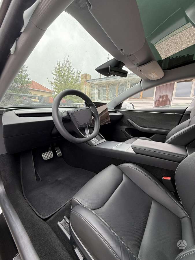 Tesla Model 3, 82 кВт·ч, Седан