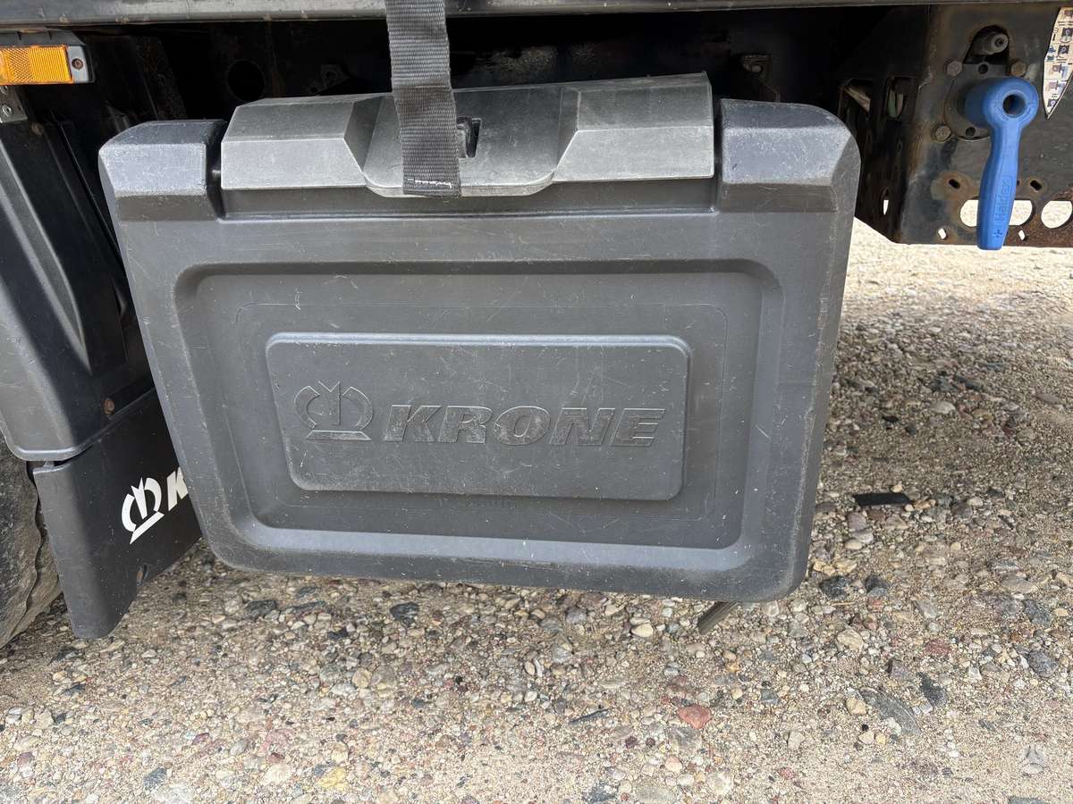 Krone MEGA, užuolaidinės / tentinės