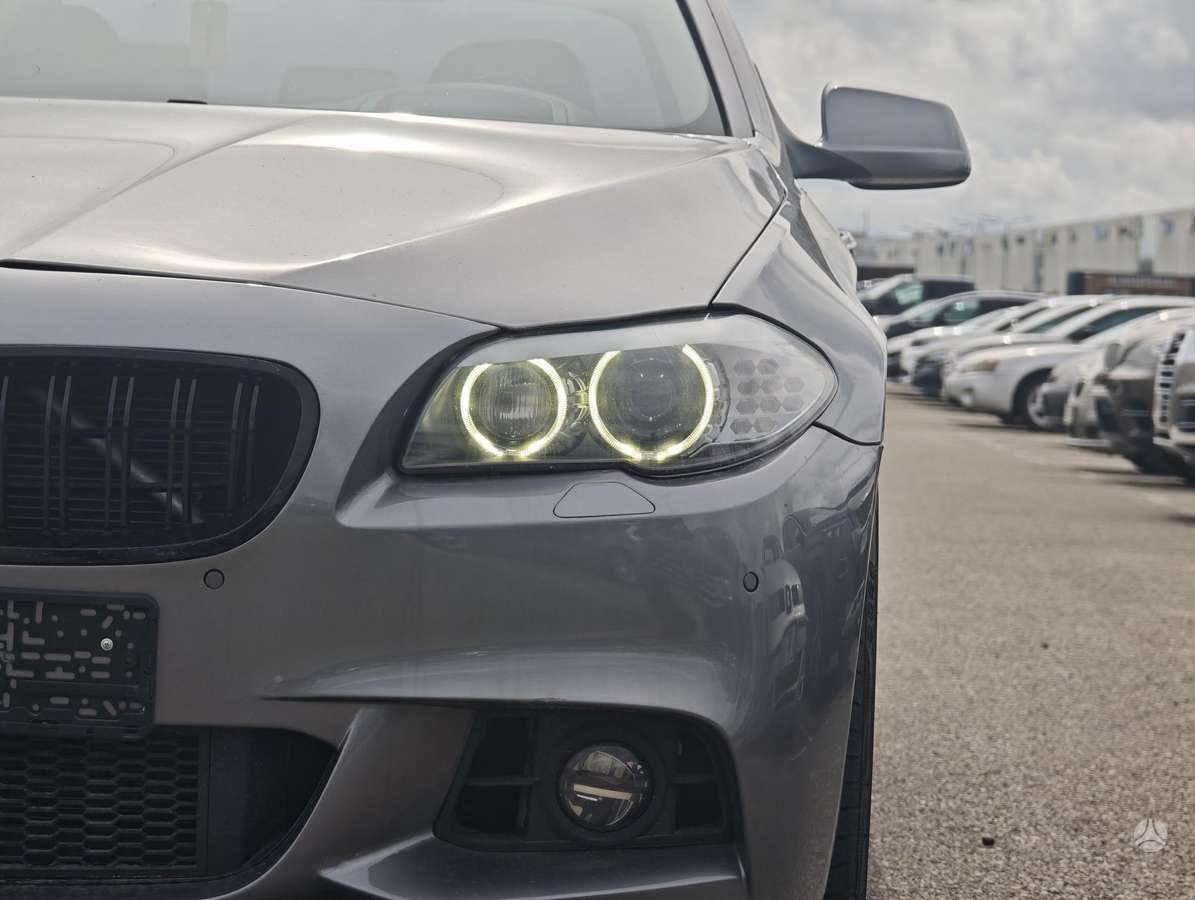 BMW 535, 3.0 l., Седан