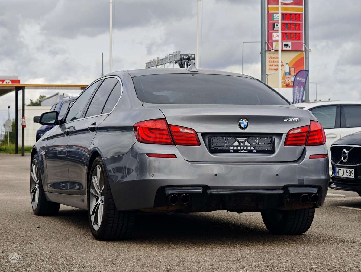 BMW 535, 3.0 l., Седан