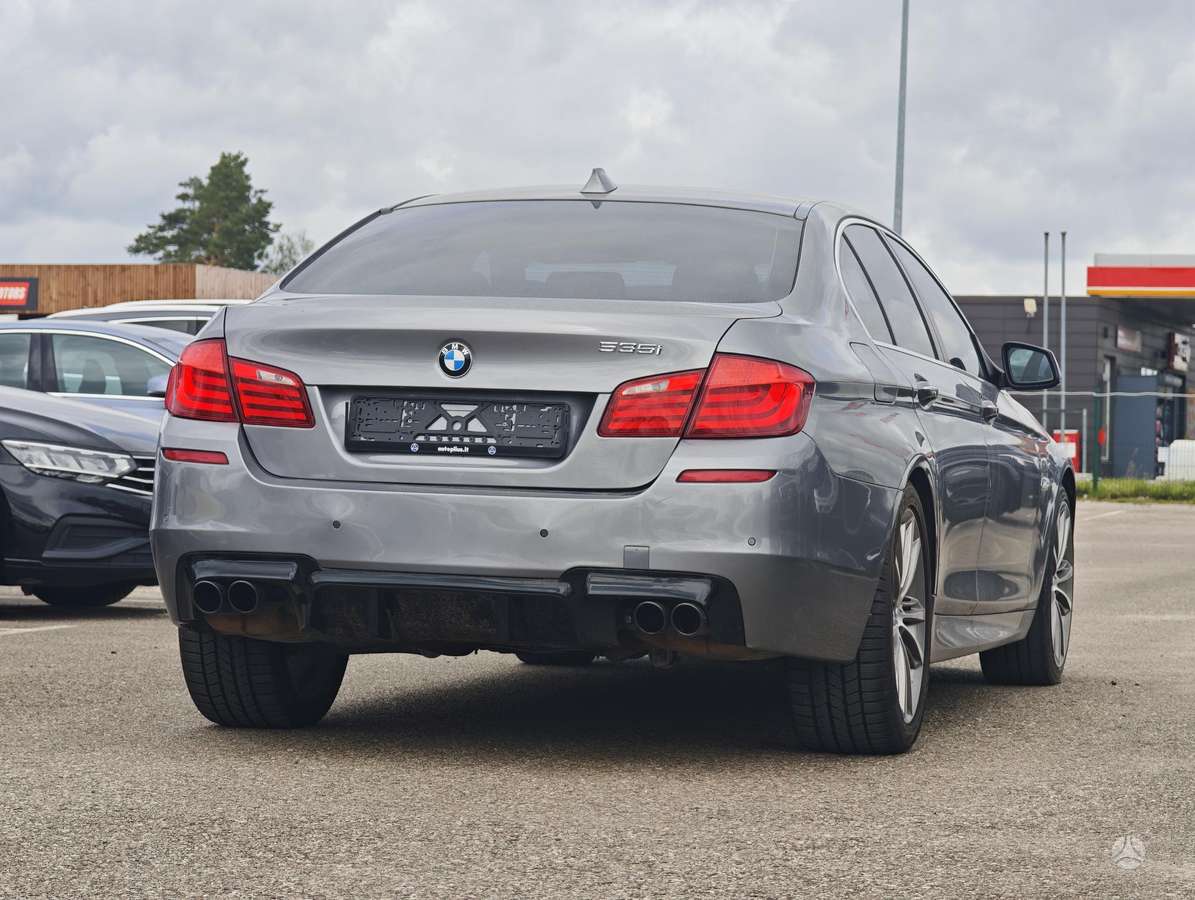 BMW 535, 3.0 l., Седан