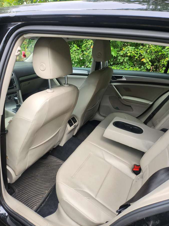 Volkswagen Golf - 7