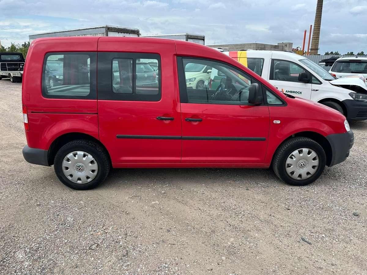 Volkswagen Caddy, 1.4 l., Минивэн