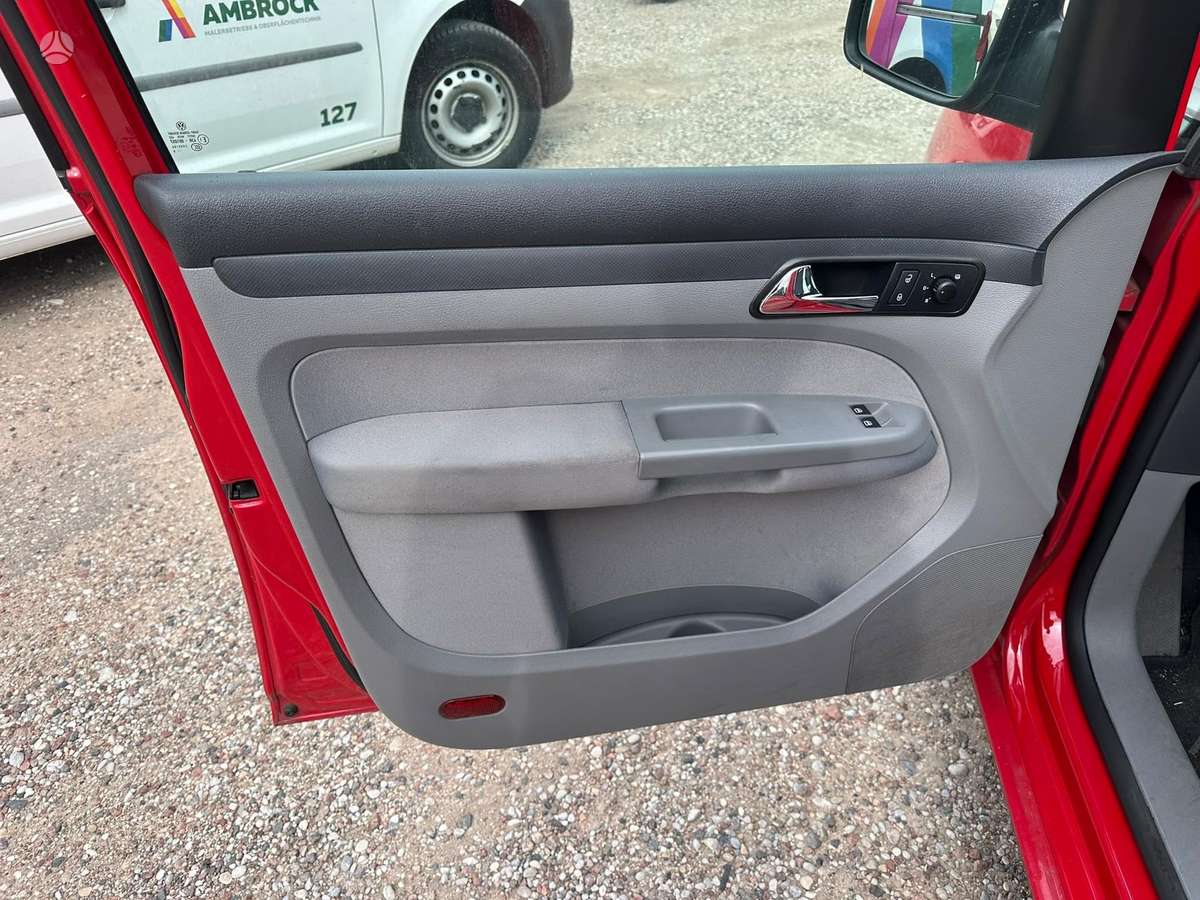 Volkswagen Caddy, 1.4 l., Минивэн