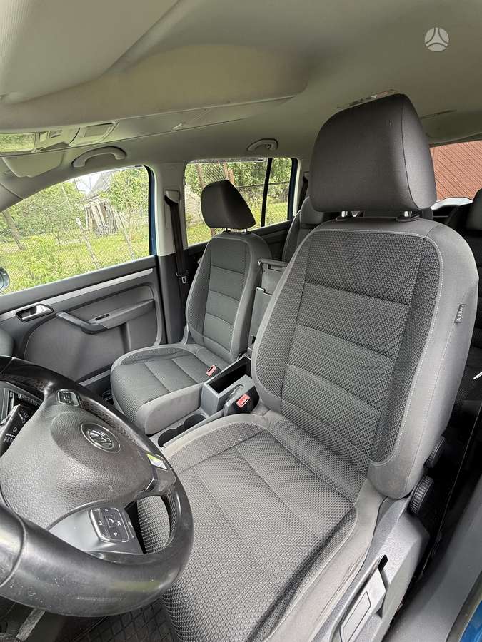 Volkswagen Touran - 6