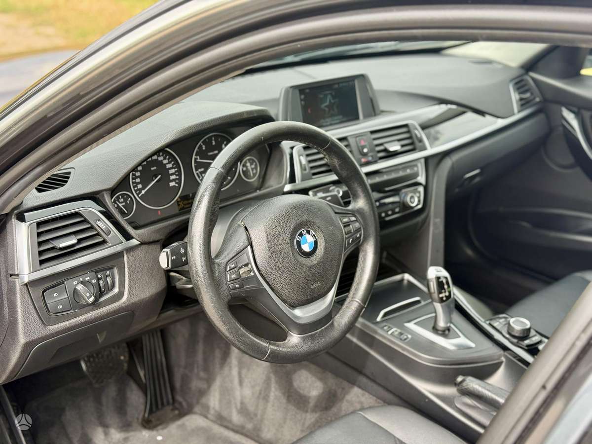 BMW 320, 2.0 l., Седан