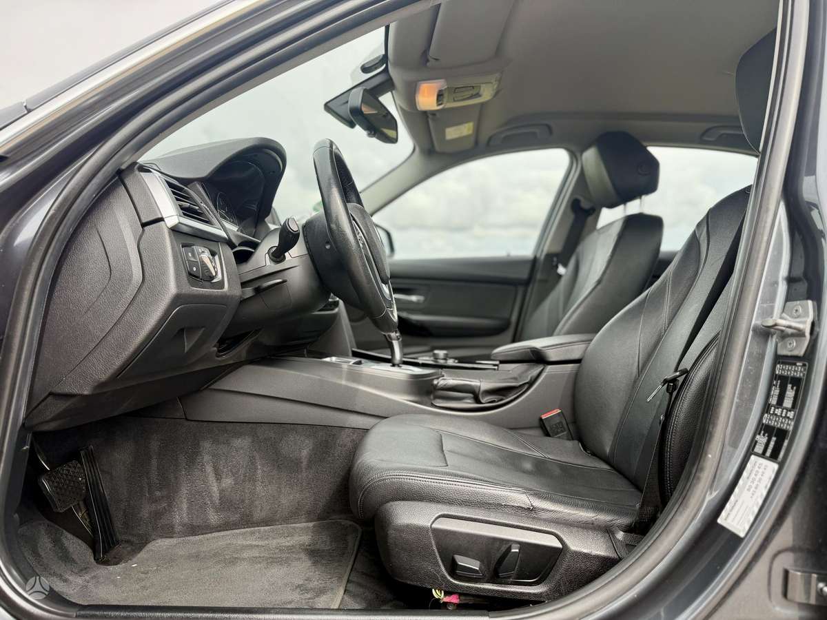 BMW 320, 2.0 l., Седан
