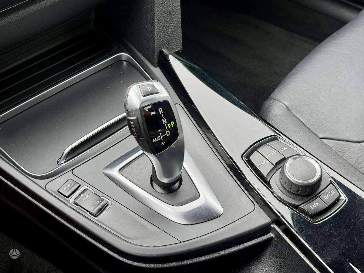 BMW 320, 2.0 l., Седан