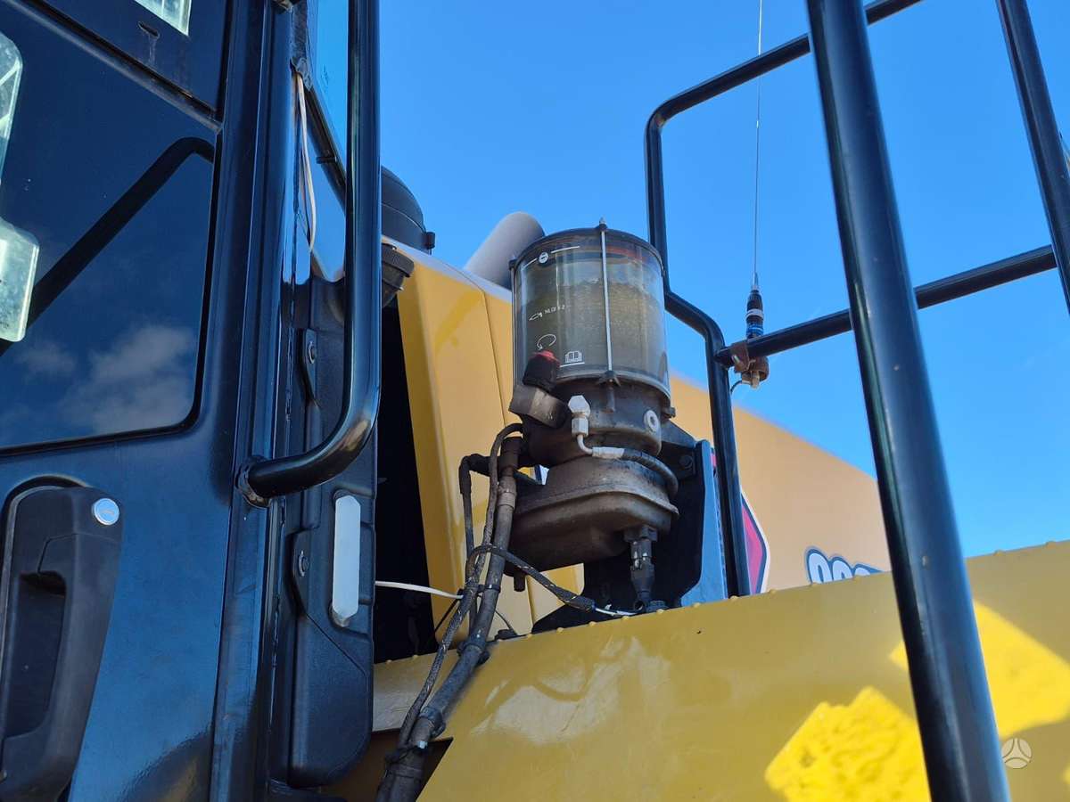 Caterpillar 966XE, frontal loader