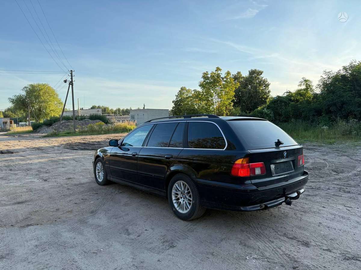 BMW 525, 2.5 l., wagon