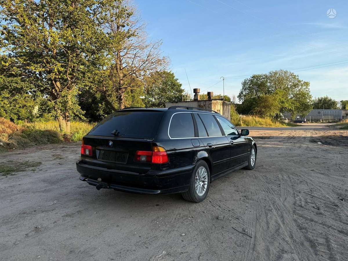 BMW 525, 2.5 l., wagon