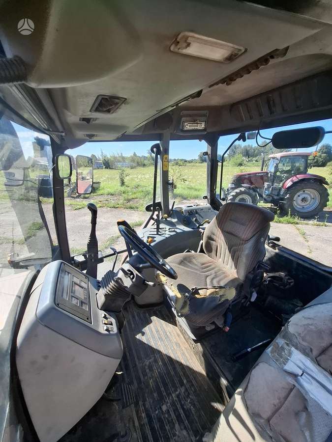 Case-IH MX170, traktori