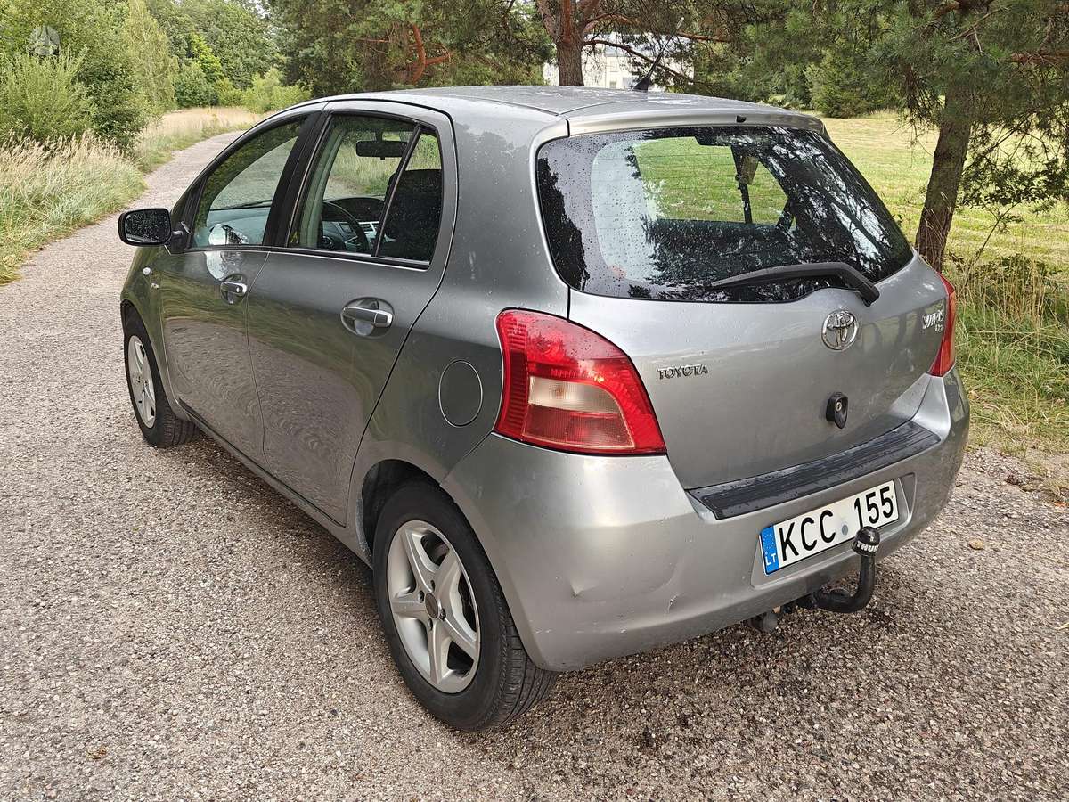 Toyota Yaris - 3
