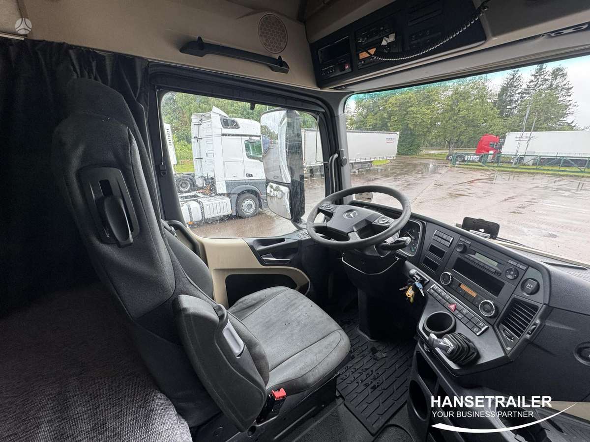 Mercedes-Benz Actros 1845, double sleeper