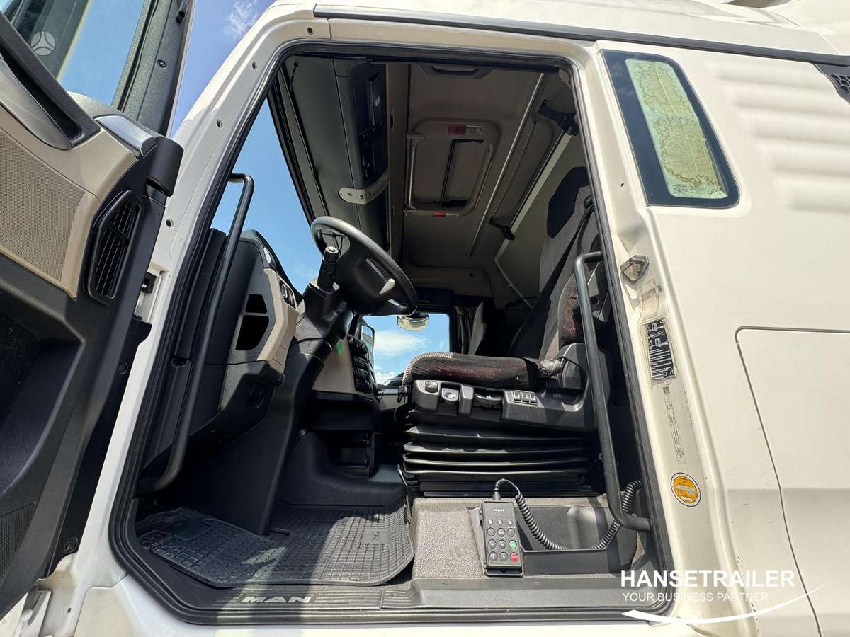 MAN TGX 18.460 Retarder, double sleeper