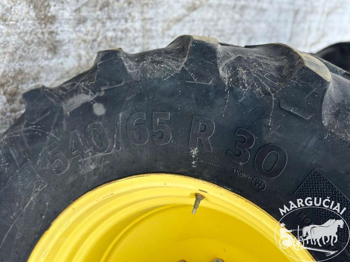 John Deere 6210R, 200 - 249 AG, tractors