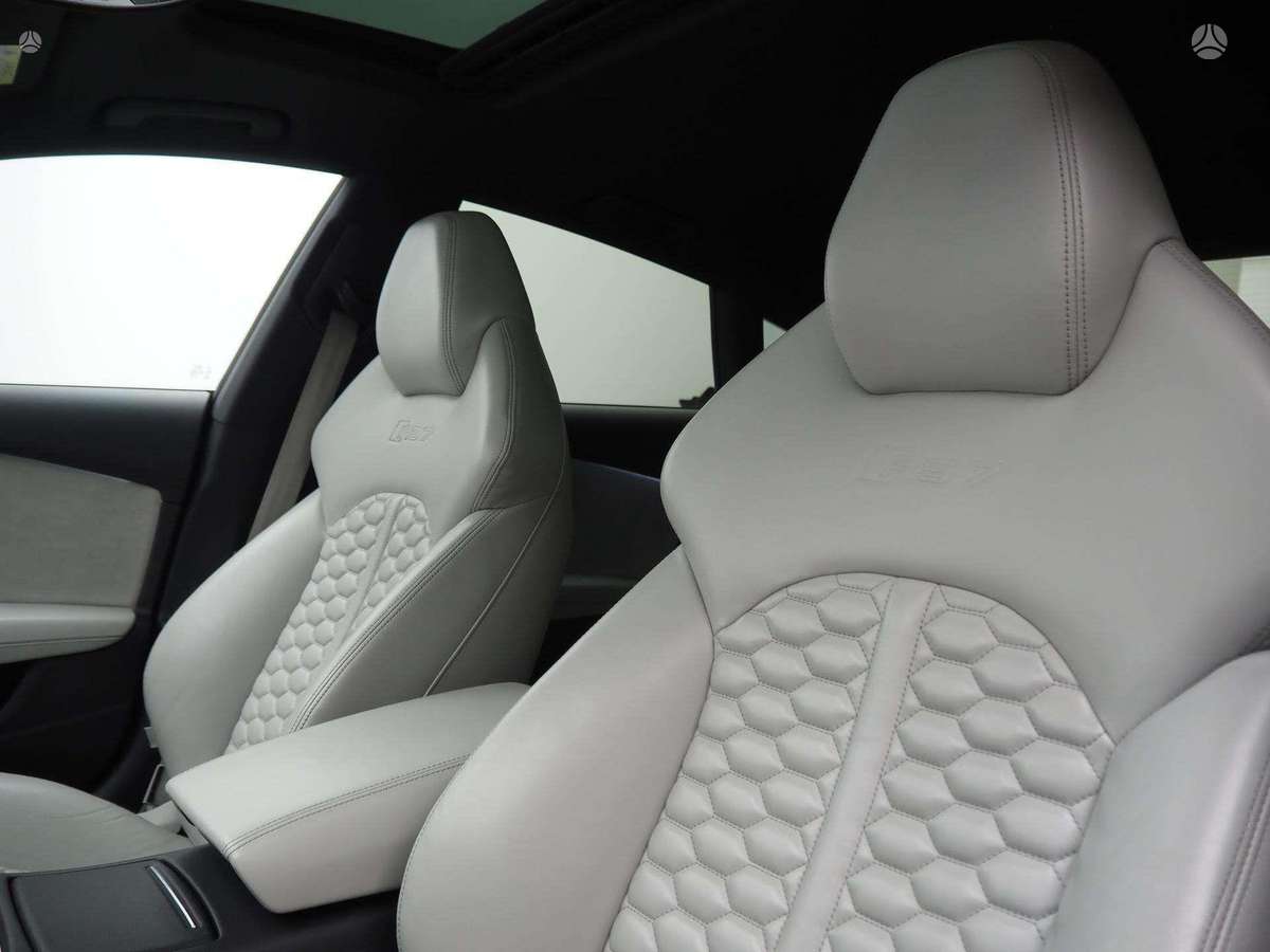 Audi RS 7, 4.0 l., Хэтчбек