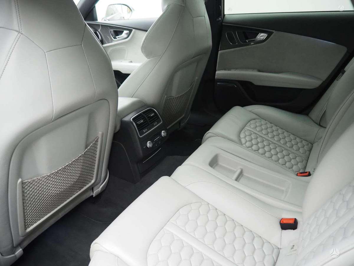 Audi RS 7, 4.0 l., Хэтчбек