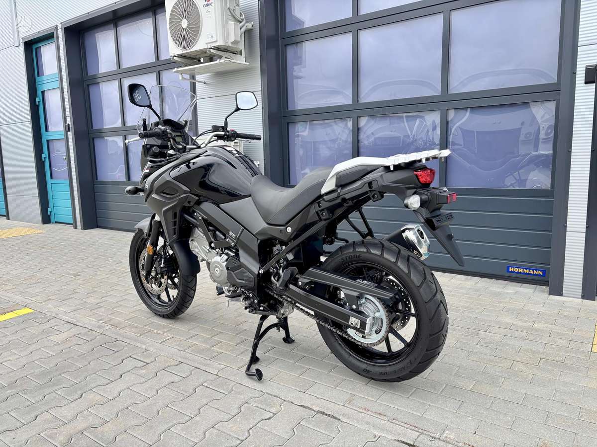 Suzuki DL (V-Strom) 650cc, enduro / adventure