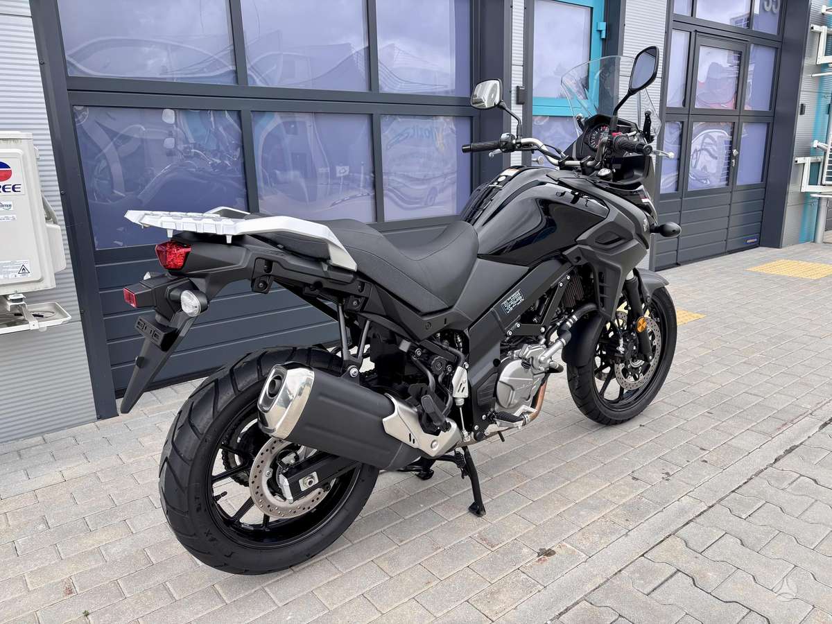Suzuki DL (V-Strom) 650cc, enduro / adventure