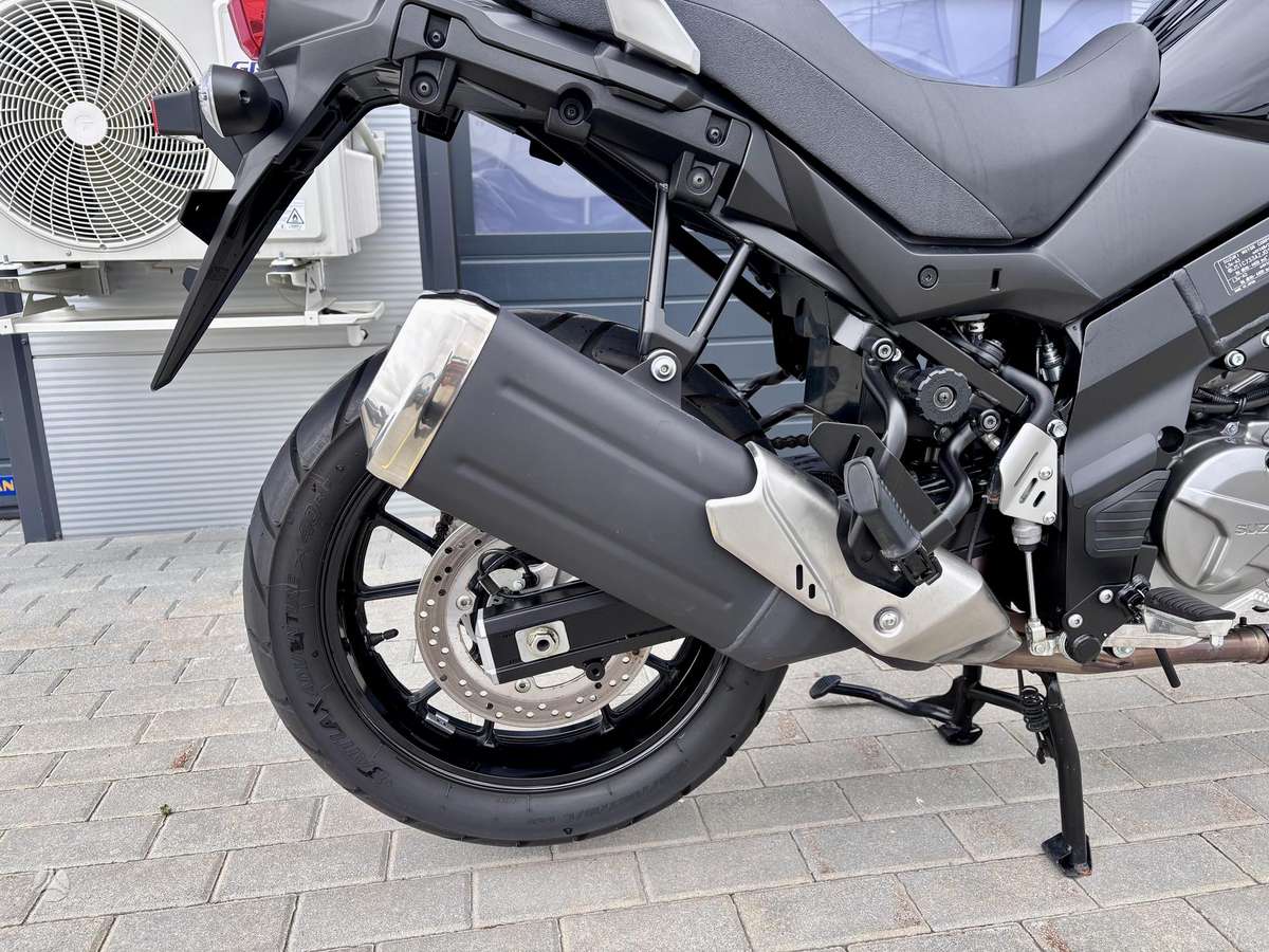 Suzuki DL (V-Strom) 650cc, enduro / adventure