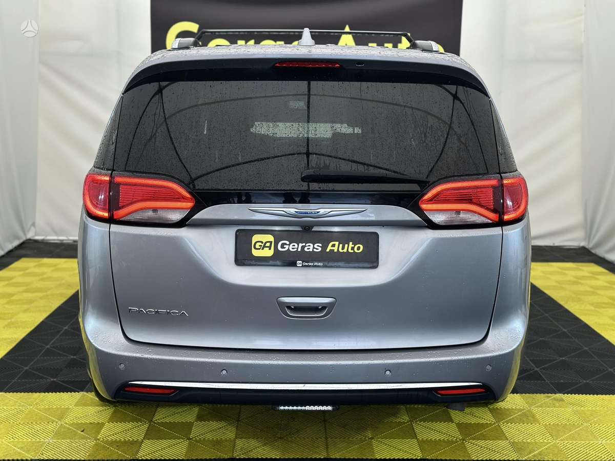 Chrysler Pacifica, 3.6 l., Минивэн
