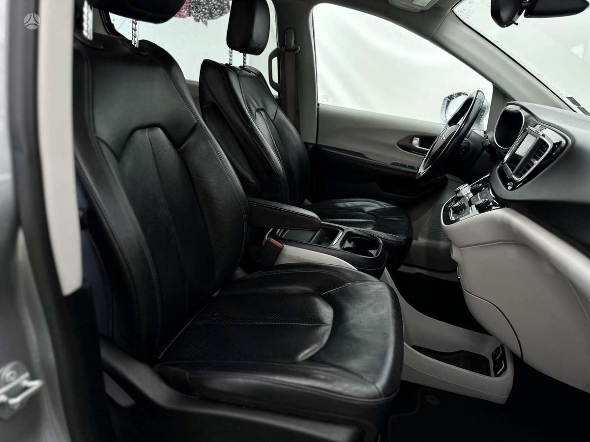 Chrysler Pacifica, 3.6 l., Минивэн