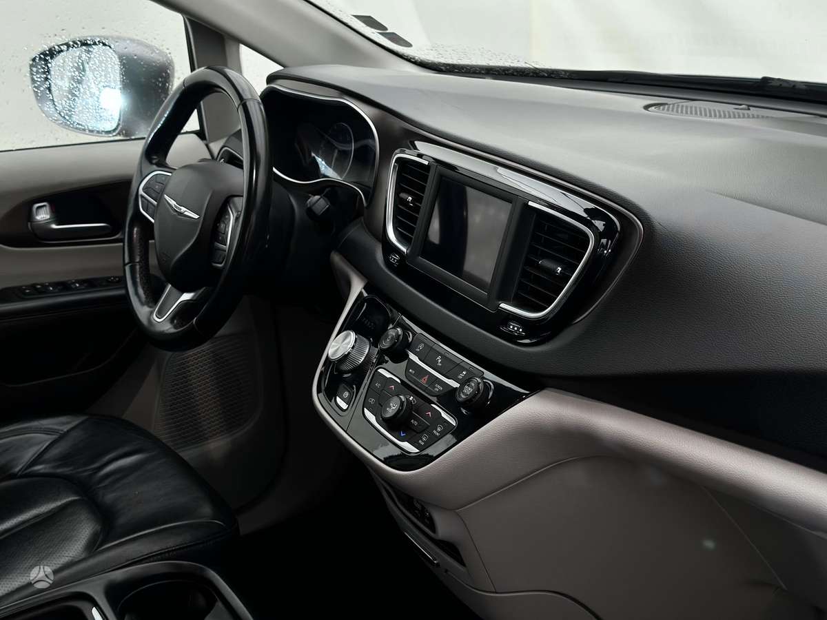 Chrysler Pacifica, 3.6 l., Минивэн