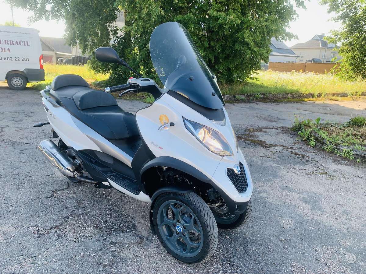 Piaggio MP3 500cc, трициклы