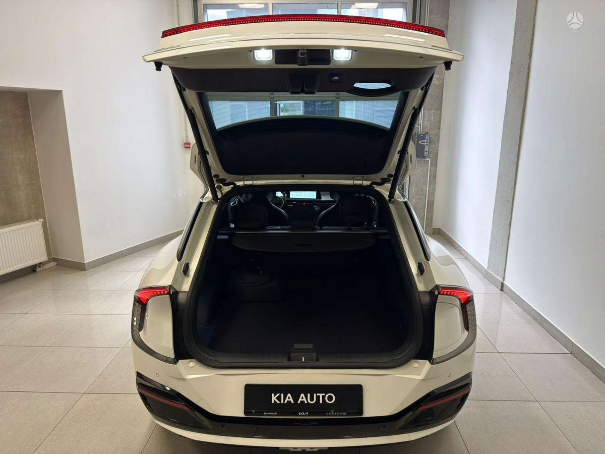 Kia EV6, 77 kWh, hatchback