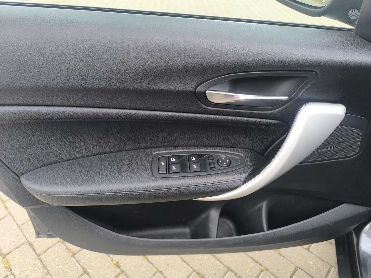 BMW 120, 2.0 l., Хэтчбек