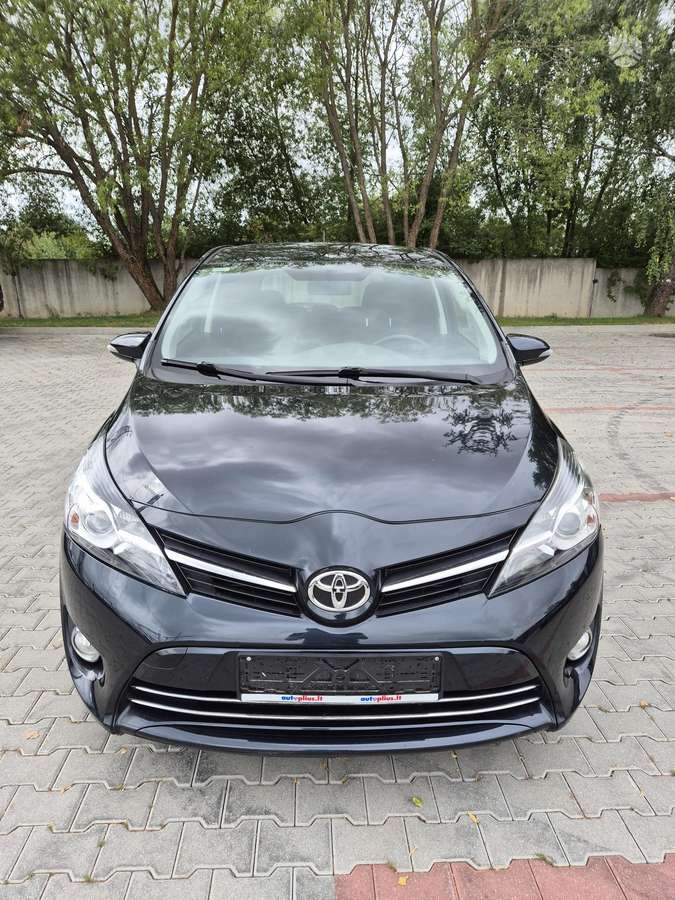Toyota Verso - 2