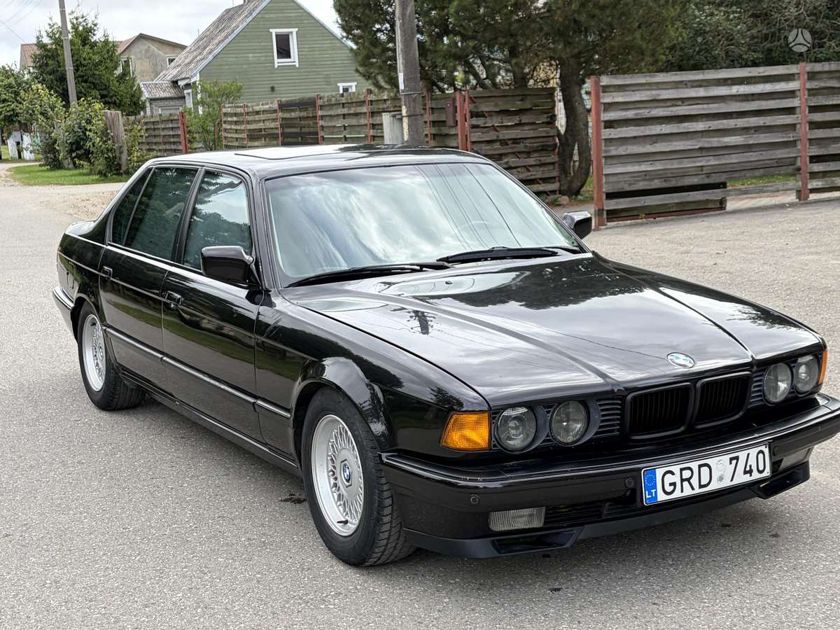 BMW 740, 4.0 l., Седан