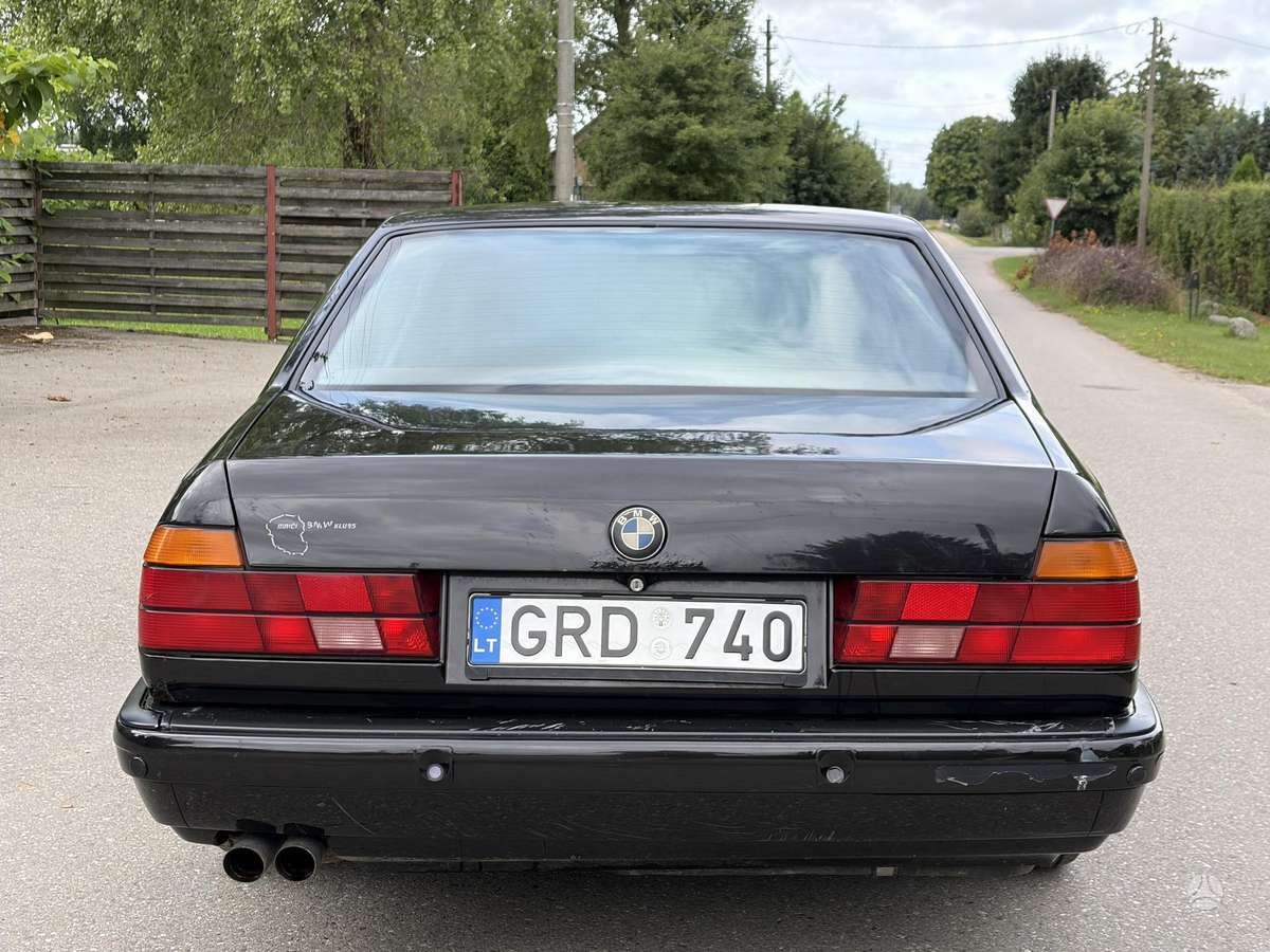 BMW 740, 4.0 l., Седан