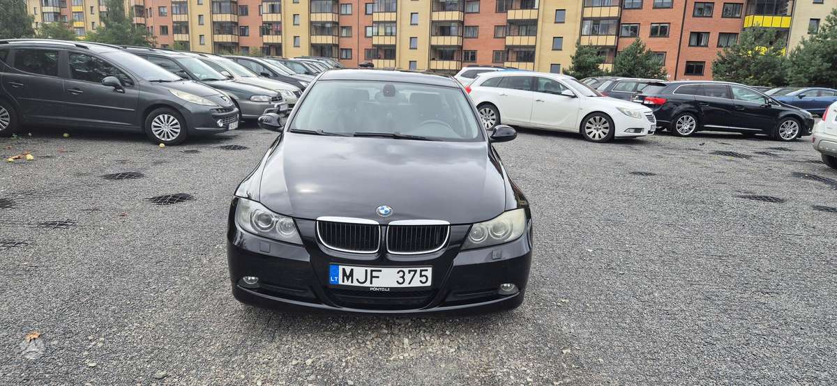 BMW 320, 2.0 l., Седан