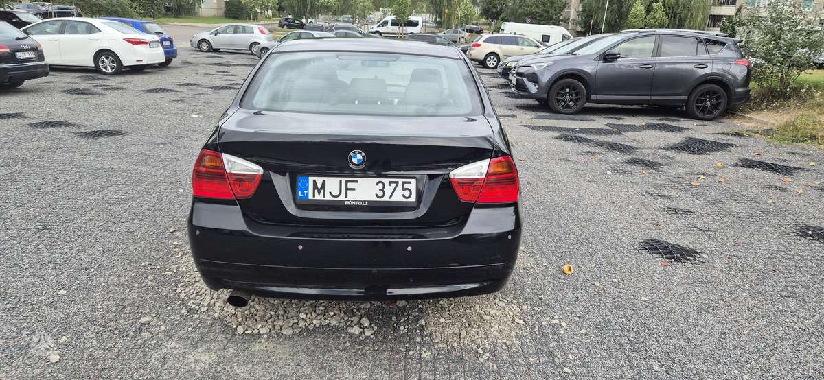 BMW 320, 2.0 l., Седан