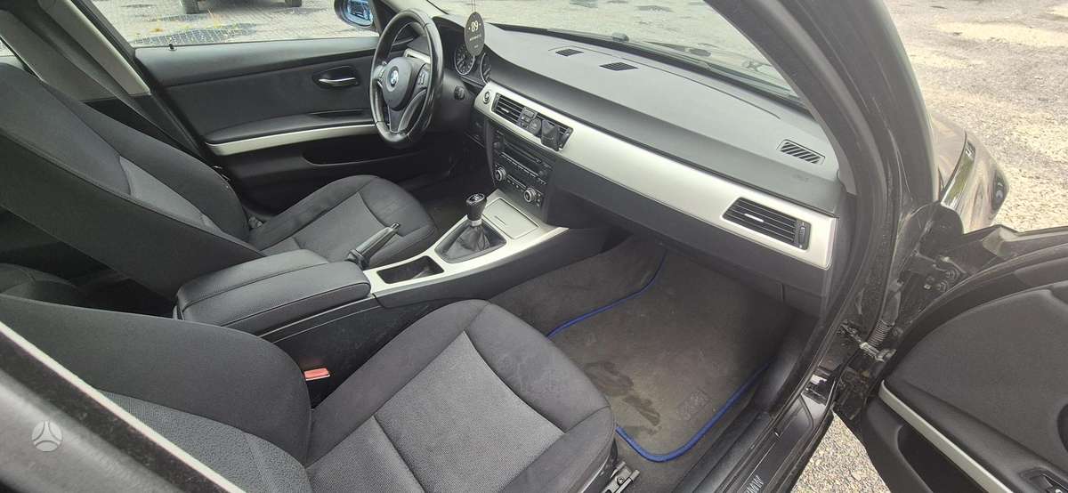 BMW 320, 2.0 l., Седан