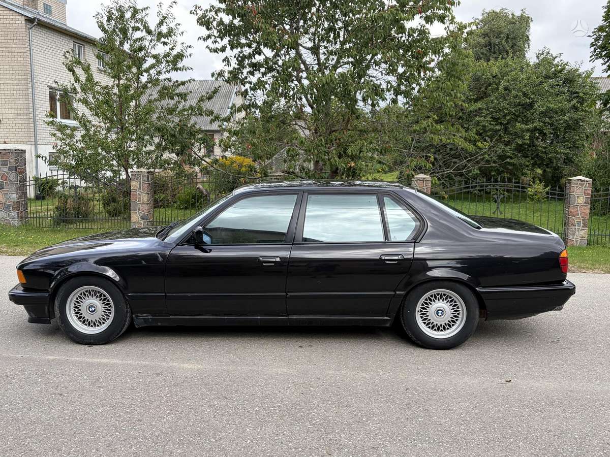 BMW 740, 4.0 l., Седан