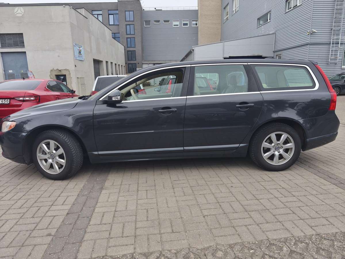 Volvo V70, 2.0 l., Универсал