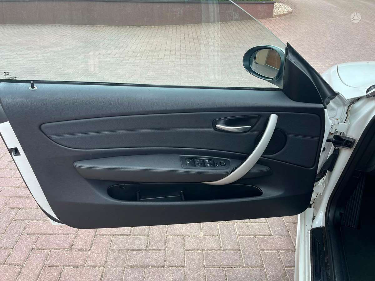 BMW 118, 2.0 l., Кабриолет