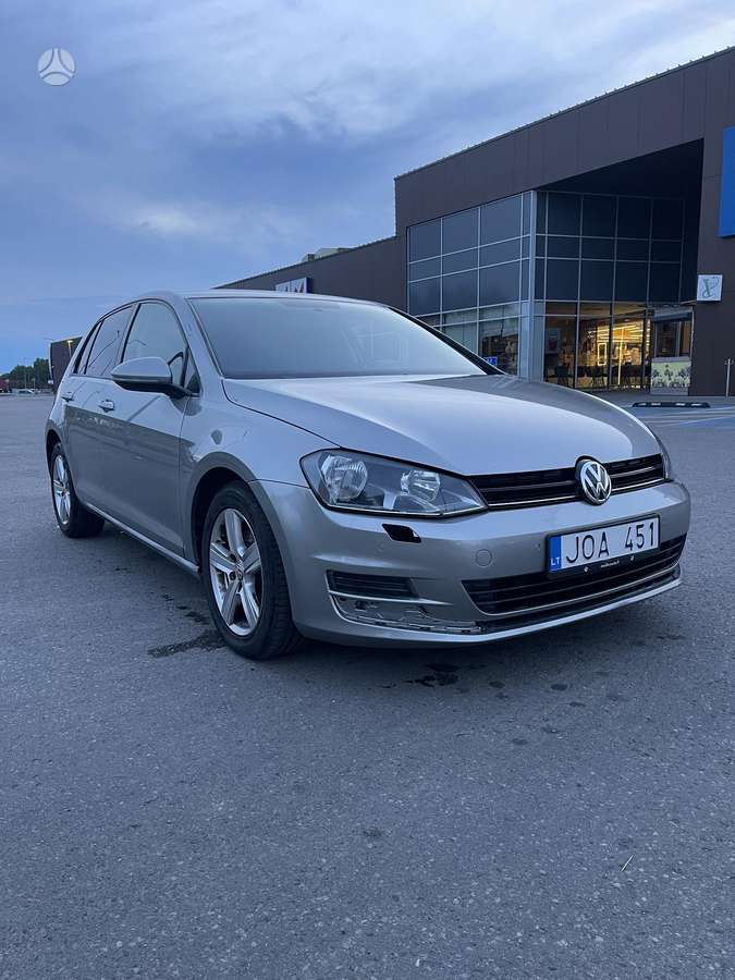 Volkswagen Golf - 3