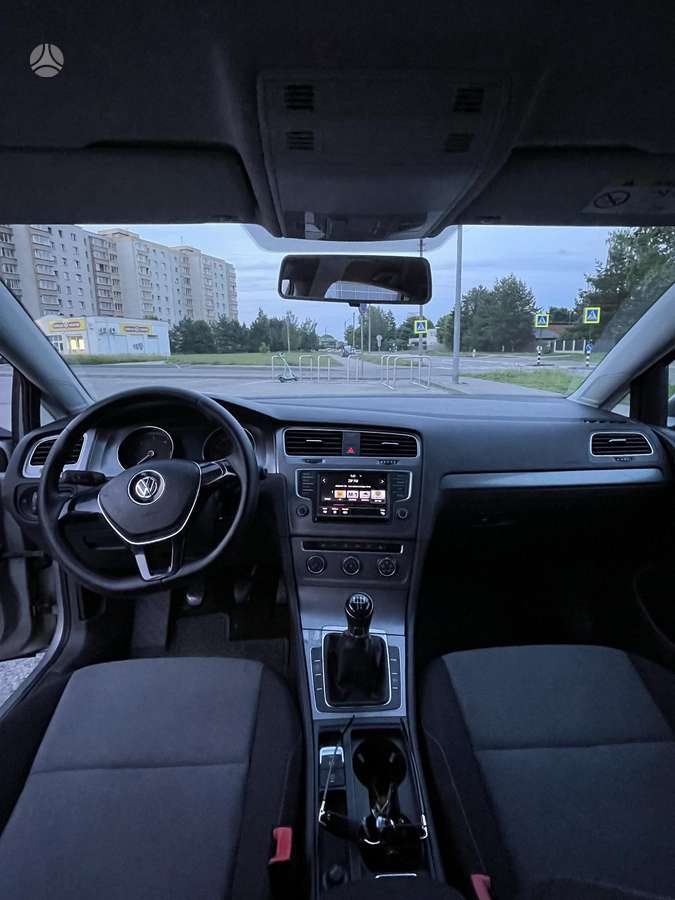 Volkswagen Golf - 7
