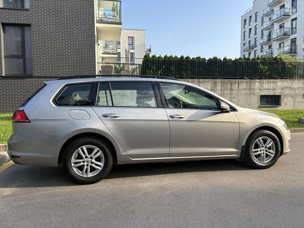 Volkswagen Golf, 1.2 l., Универсал
