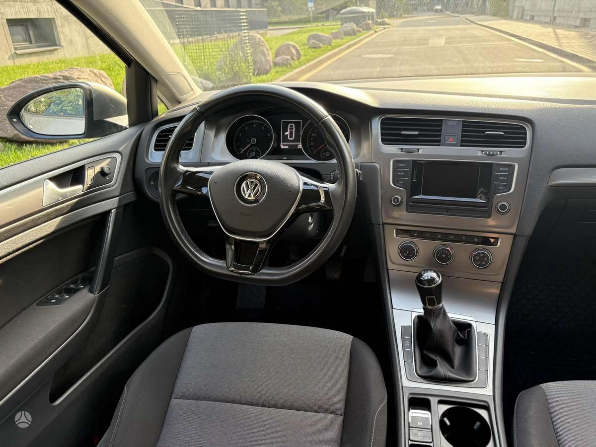 Volkswagen Golf, 1.2 l., Универсал