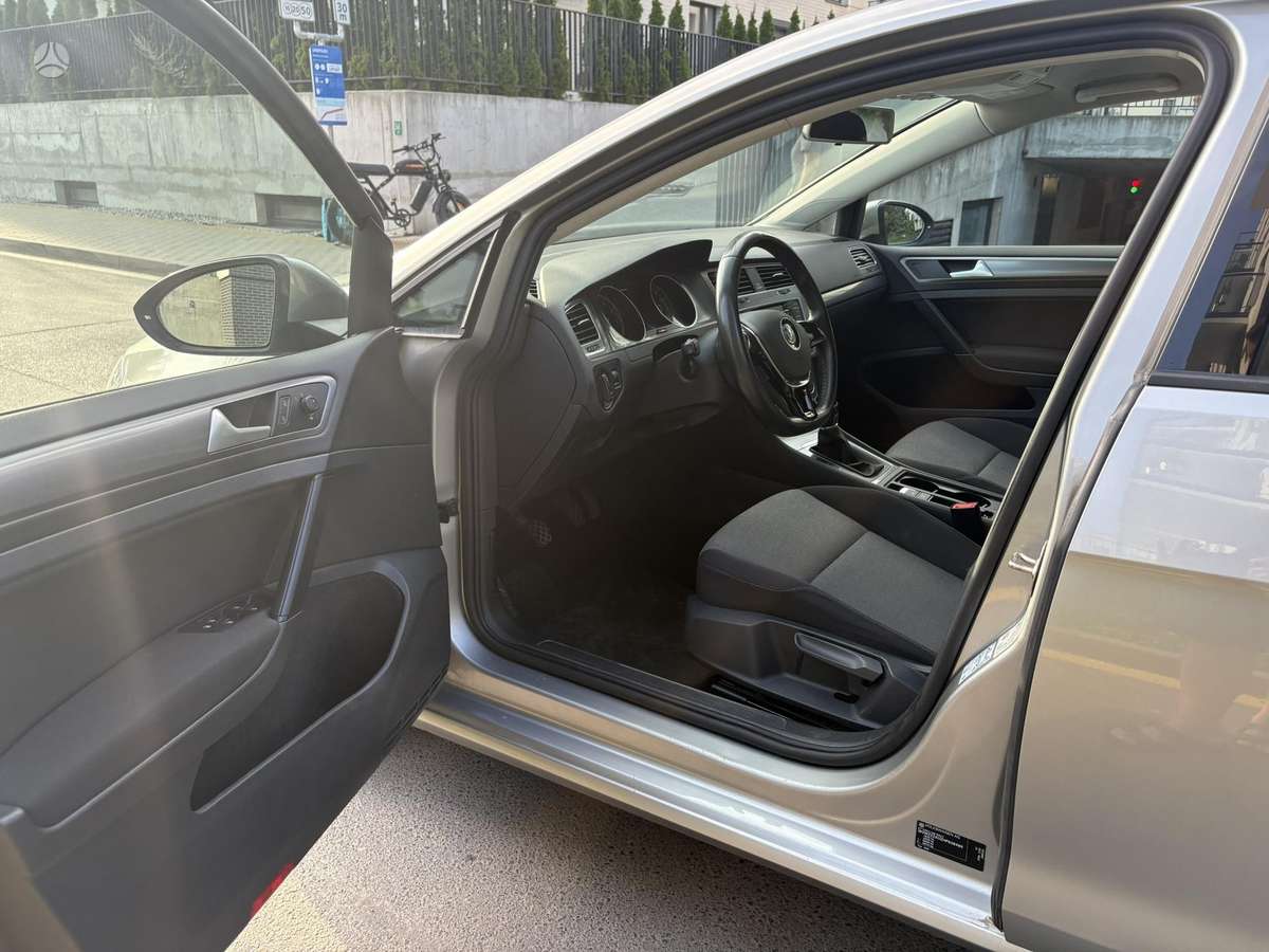 Volkswagen Golf, 1.2 l., Универсал