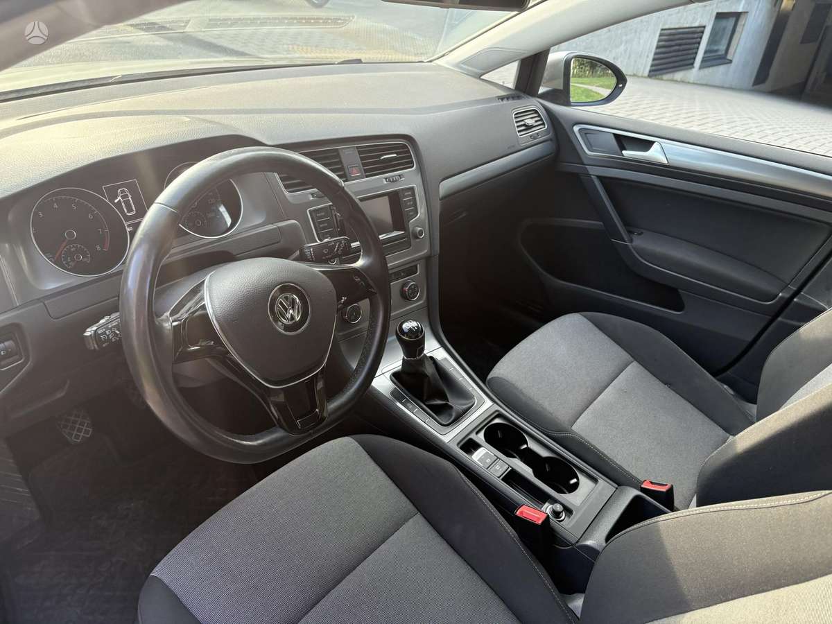 Volkswagen Golf, 1.2 l., Универсал