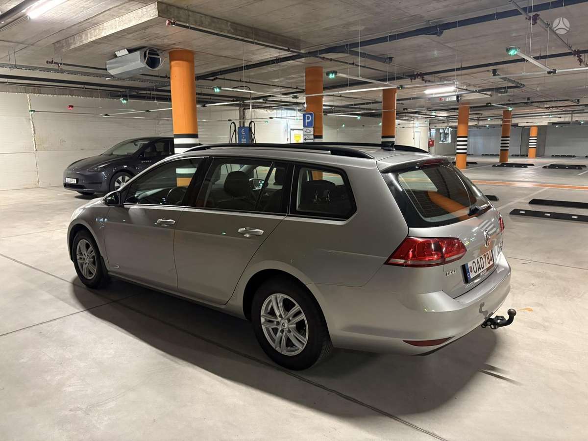 Volkswagen Golf, 1.2 l., Универсал