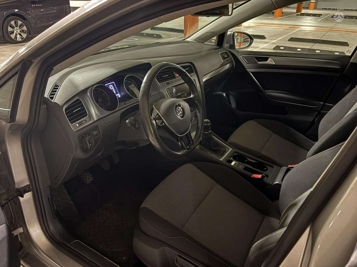 Volkswagen Golf, 1.2 l., Универсал